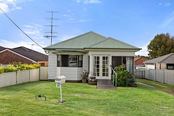 71 Tiral Street, Charlestown