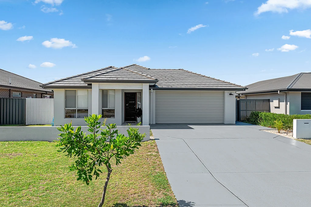 29 Rosemary Street, Fern Bay, NSW 2295