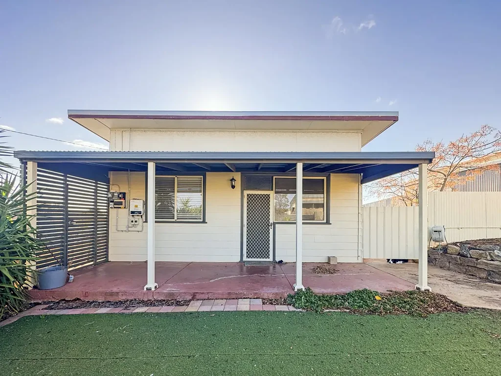 Broken Hill 2 Bedroom Add to your investment portfolio