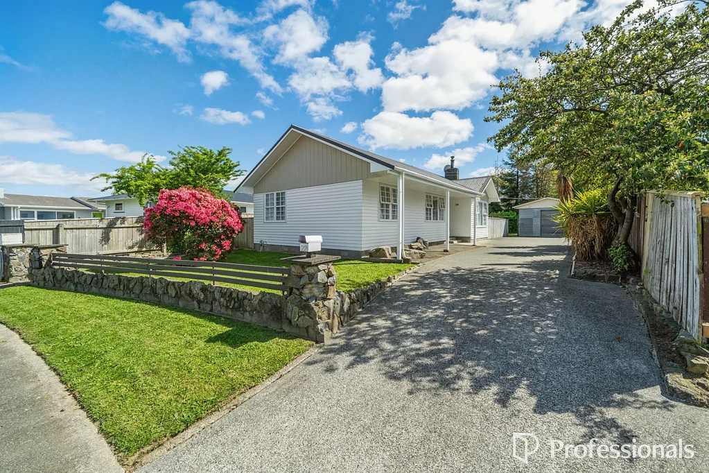 Exterior - 22 Mountbatten Grove, Clouston Park, Upper Hutt, Wellington
