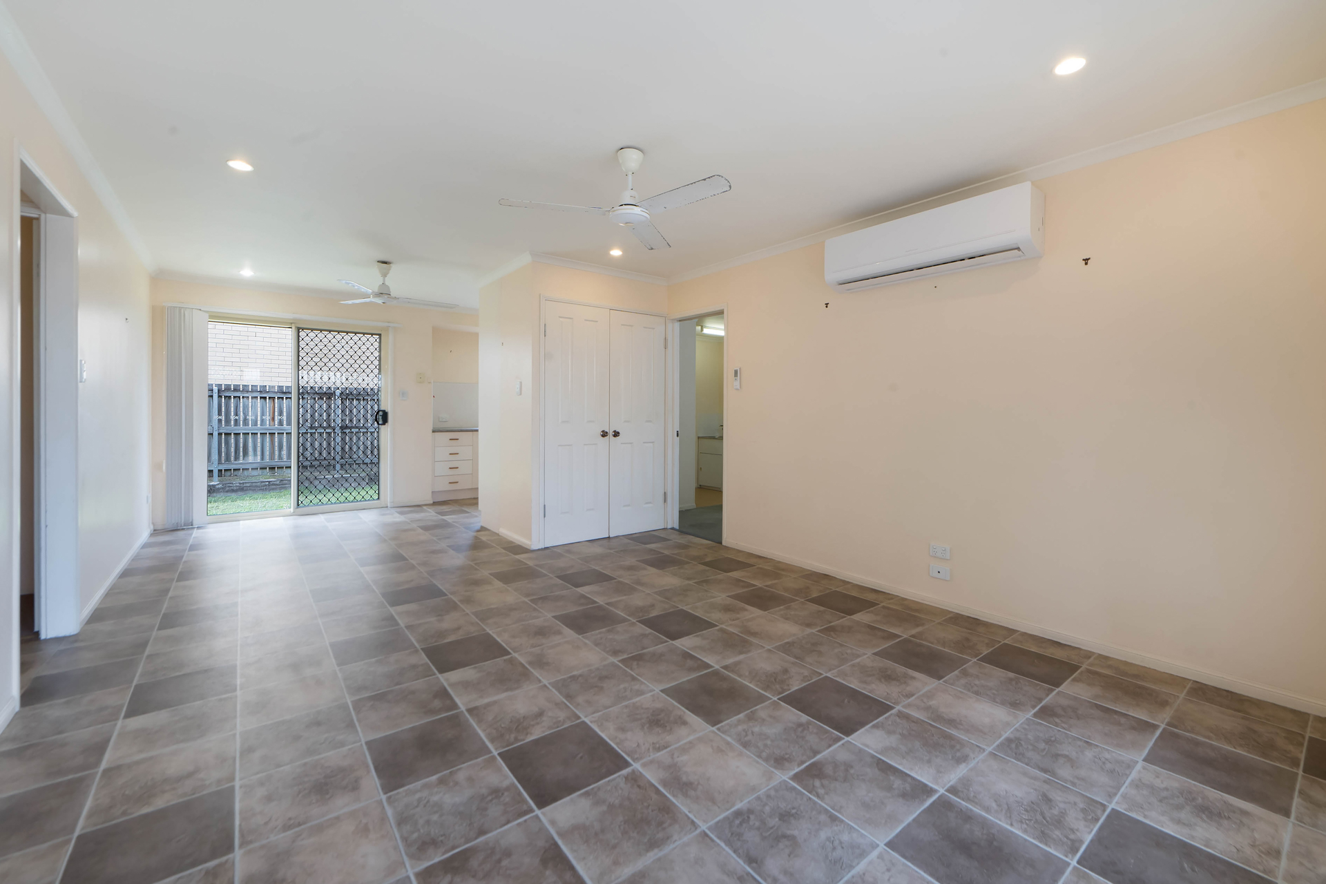 305 BRIDGE RD, WEST MACKAY QLD 4740, 0 phòng ngủ, 0 phòng tắm, Unit