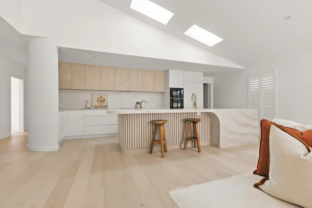 Luxurious Brand-New Home in a Peaceful, Convenient Location
