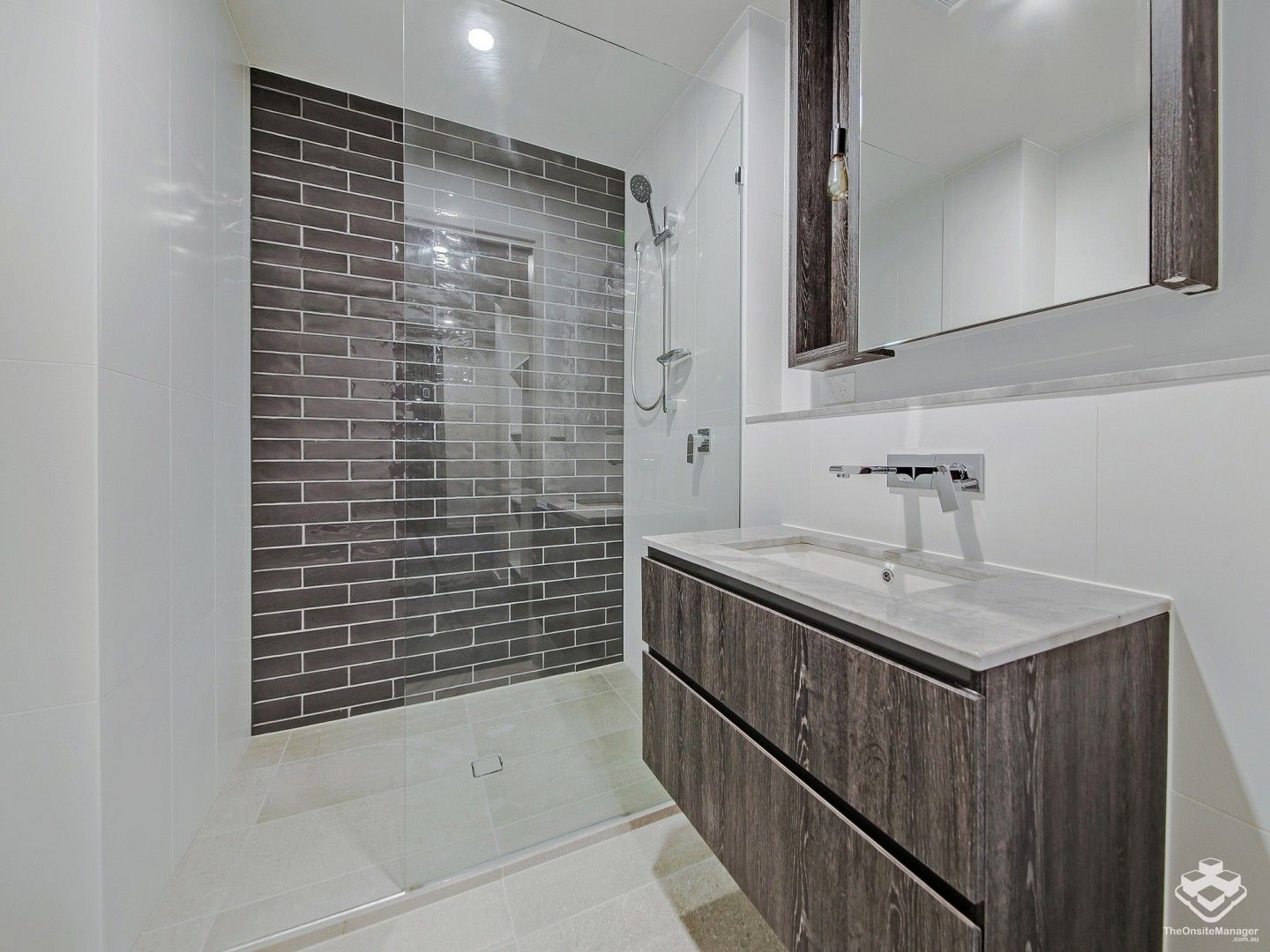 UNIT 203 8 SKYRING TCE, TENERIFFE QLD 4005, 0房, 0浴, Unit