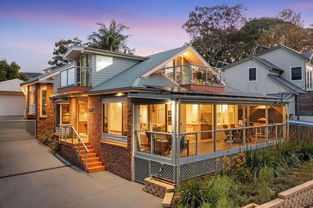 8 Central Avenue, Como, NSW 2226