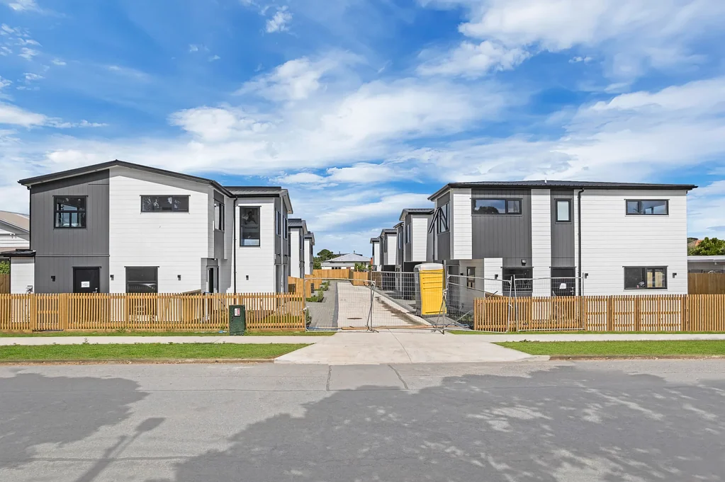 Otahuhu 3房 Massive Price Drop - Brand New Home Must Go!