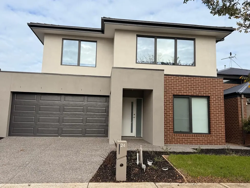 Modern Double-Storey Family Home with Spacious Living & Double Garage