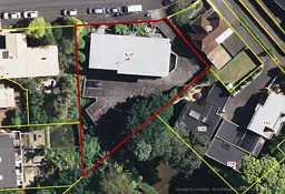 2/17 Cathedral Place, Parnell
