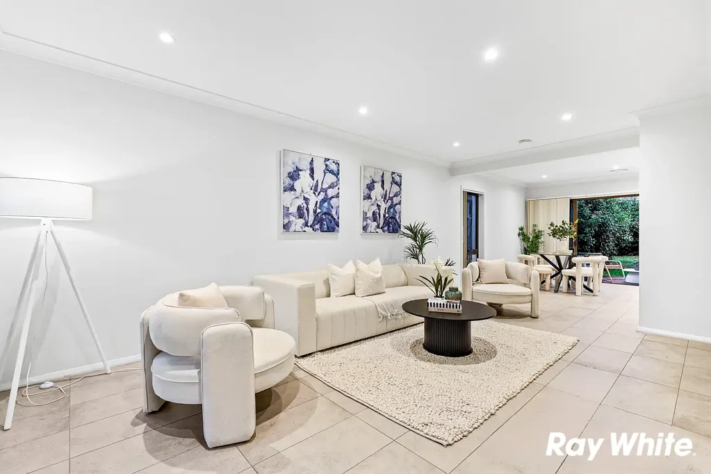 Schofields 3બેડરૂમ North Facing TORRENS TITLE Modern Family Home - Within 10 Minutes walk to Schofields Train Station & Shops!