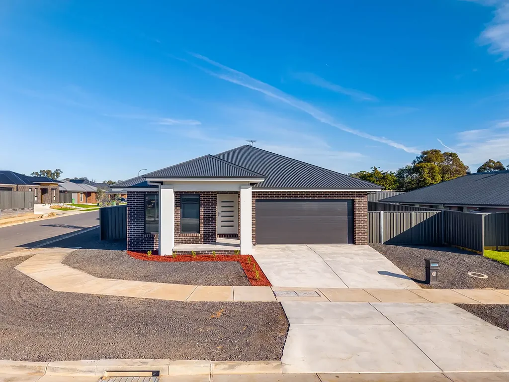 Brand New Family Home with Spacious Modern Living