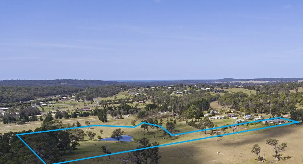 Moruya 3 Bedroom Large R2 lot Ready For Developing