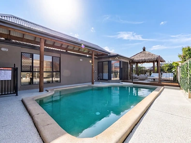 Mudgeeraba 5Zimmer FIVE BEDROOMS, A SALTWATER POOL, AND YOUR OWN PRIVATE SAUNA. ALL IN MUDGEERABA