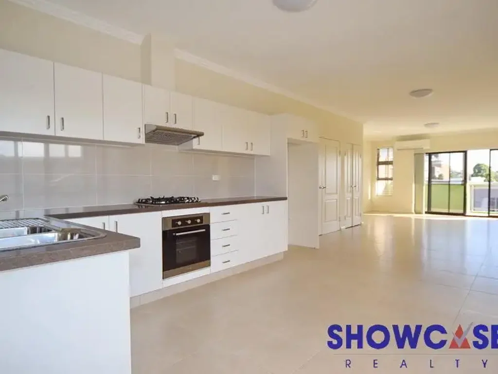 2 Bedroom Apartment, Right In The Heart Of Carlingford