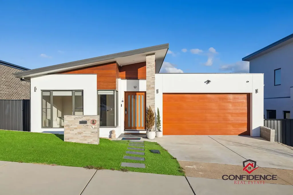 8 Torzillo Street, Taylor, ACT 2913