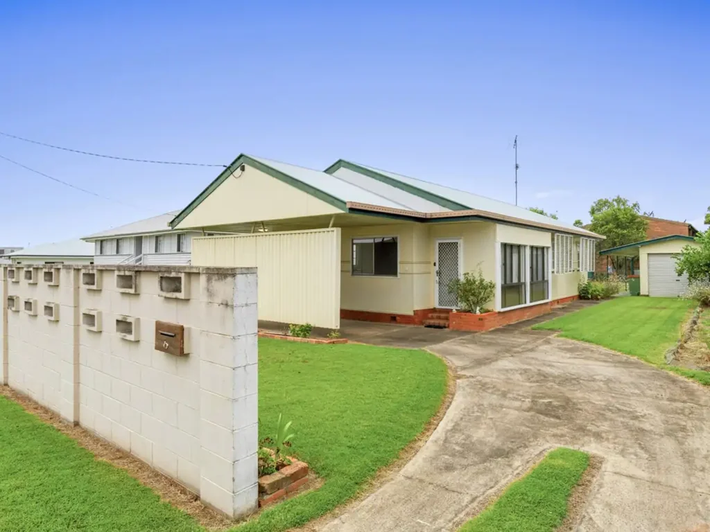 6 Hood Street, Gatton, QLD 4343