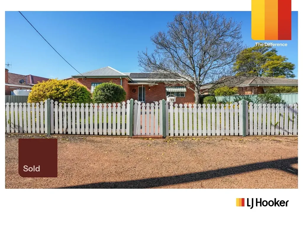 Narromine 3कमरा Timeless Brick Beauty in a Prime Narromine Location
