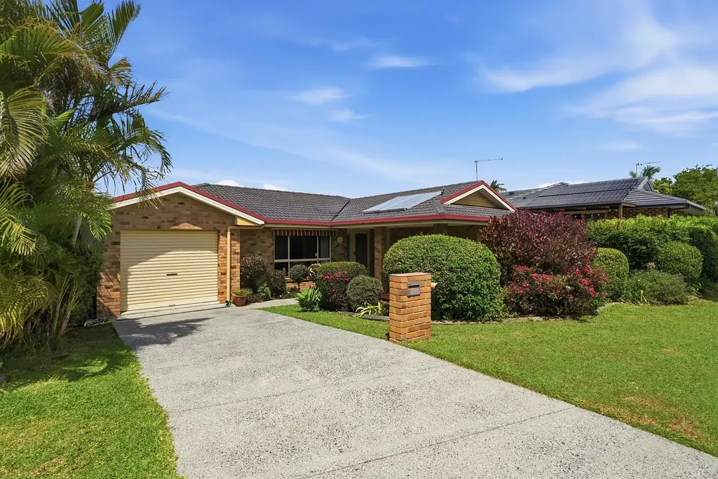 Sawtell 3chambre Private and Peaceful Living in Popular Sawtell Estate