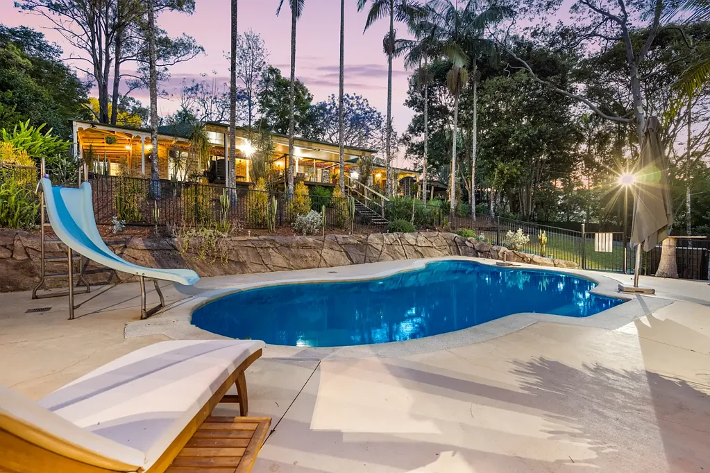 Worongary 3Zimmer The Sound of Acreage Living - Where Birds Sing, Families Gather, and Life Feels Peaceful