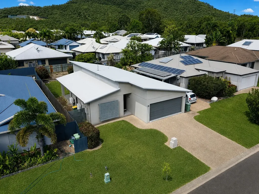 Douglas 4Zimmer Move Straight In and Enjoy the Douglas Lifestyle – Spacious Family Living in an Fantastic Location