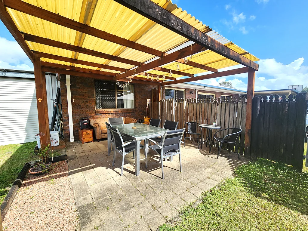 2/5 Nadarmi Drive, Andergrove, QLD 4740