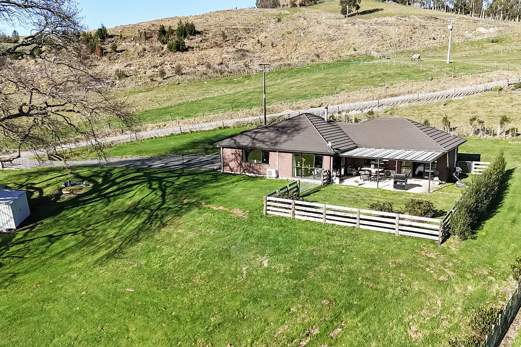 Waipukurau and Surrounds The Total Package - Home, Land, and Location