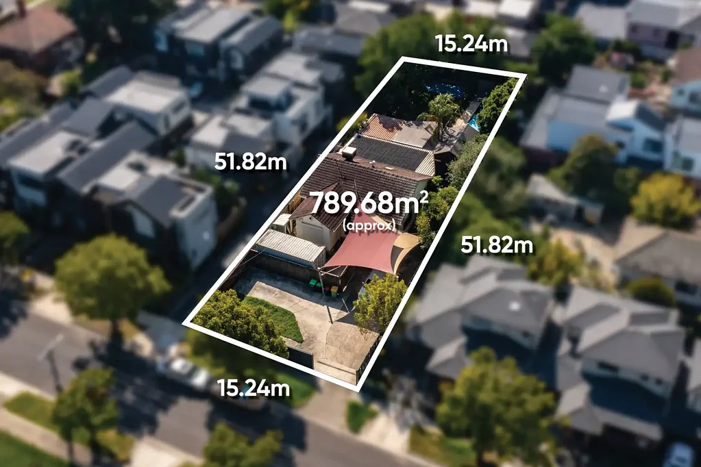 Reservoir 4બેડરૂમ Spacious Family Home with Premium Features, Swimming Pool & Approved Plans for 5 Townhouses!