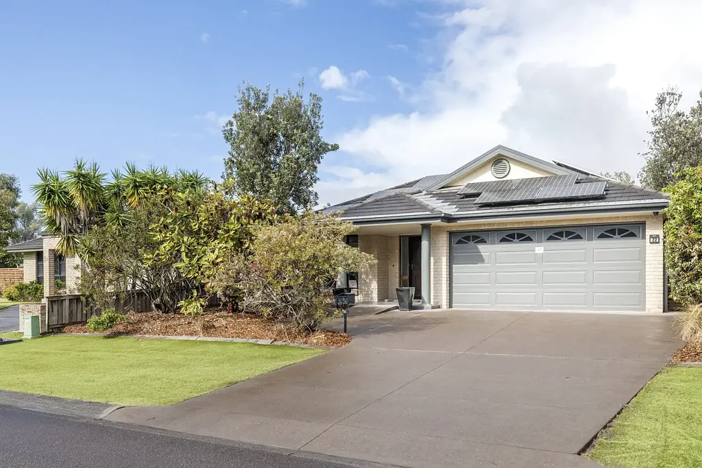 Tanilba Bay 4房  Coastal Convenience Meets Family Comfort