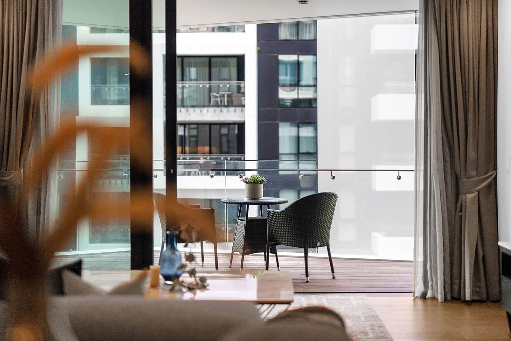 Epsom 2房 双校网黄金地段 |  正对 Cornwall Park，Alexandra Park 品质公寓 Stylish Epsom Living – Double Grammar Zone!