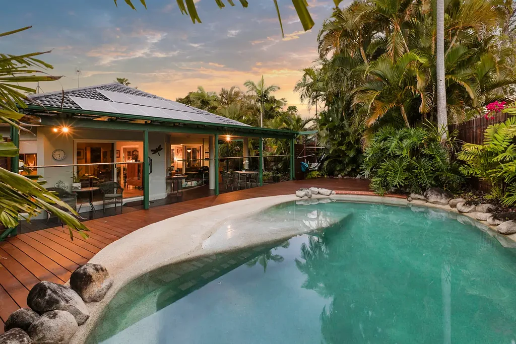 Tewantin 4ਬੈੱਡਰੂਮ Effortless Comfort in a Quiet Noosa Pocket