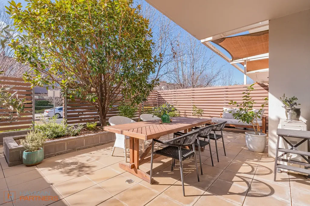 Phillip 1Kwarto Charming Apartment with Rare Private Courtyard