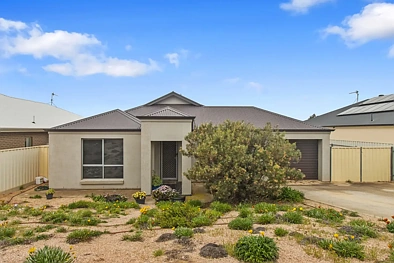 40 Gill Street, Moonta Bay, SA 5558, 4 slaapkamers, 2 badkamers, House