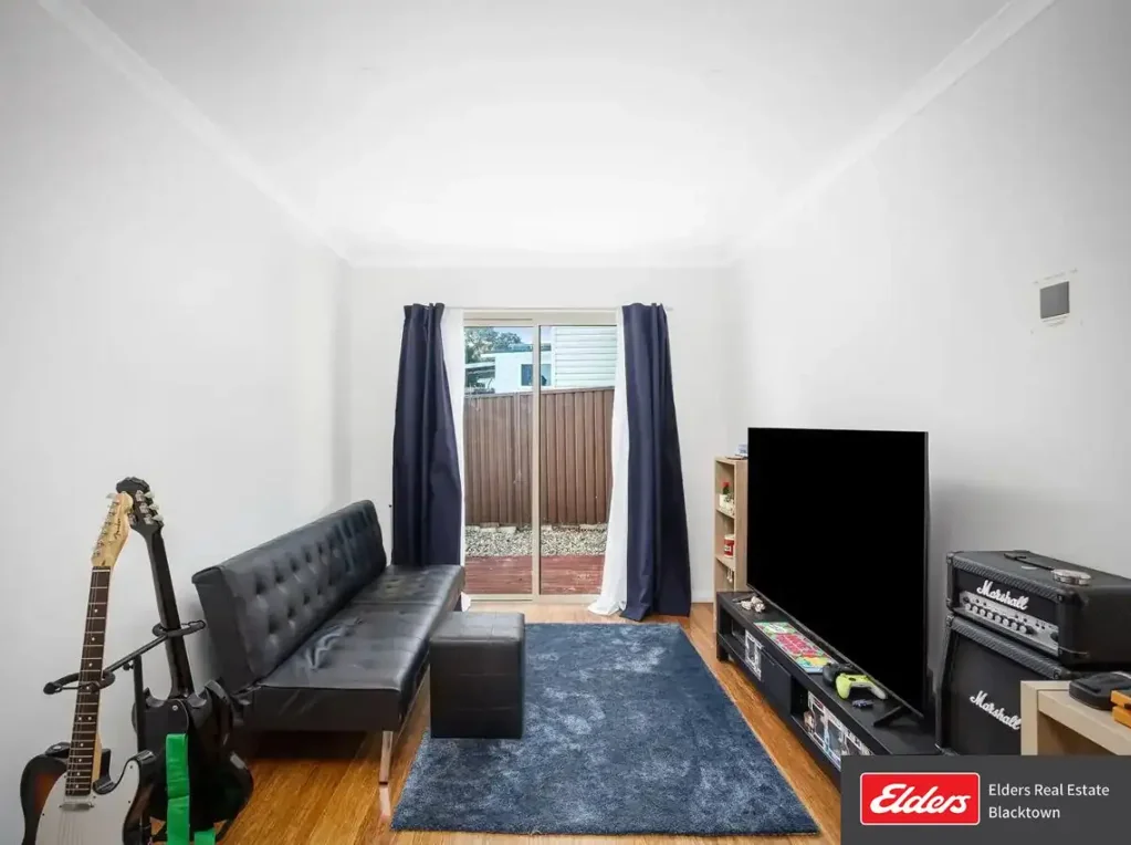 Modern & Low-Maintenance Living in Prime St Marys Location