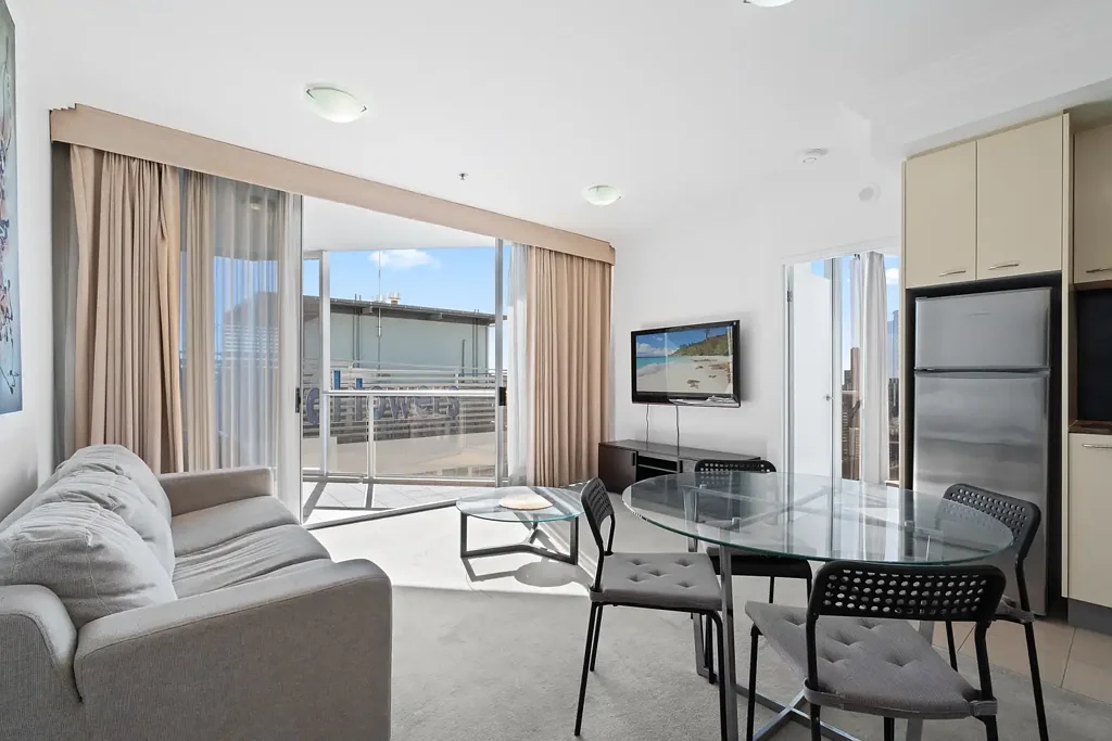 Furnished One Bedroom Apartment with Bonus Study!