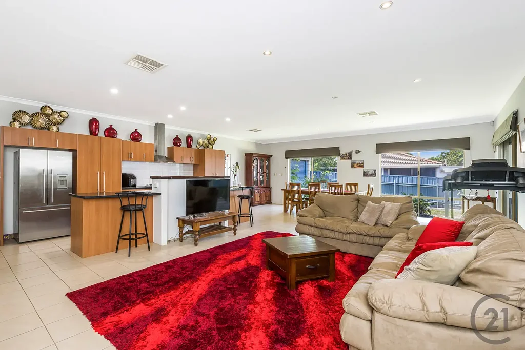 83 Leslie Street, Dudley Park, WA 6210