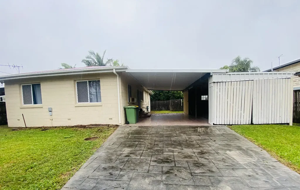 SPACIOUS AND SECURE 2 BEDROOM UNIT