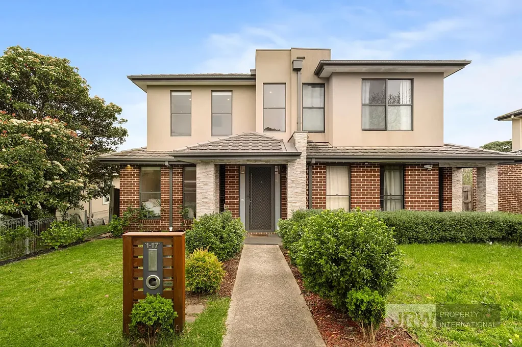 Ashwood 3ਬੈੱਡਰੂਮ Easy-Care Living Near Jordanville Station