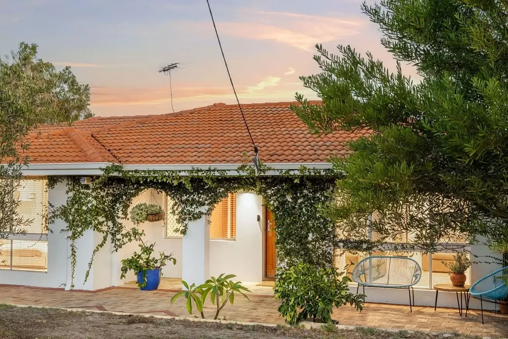 STUNNING 4x2 FAMILY HOME!
