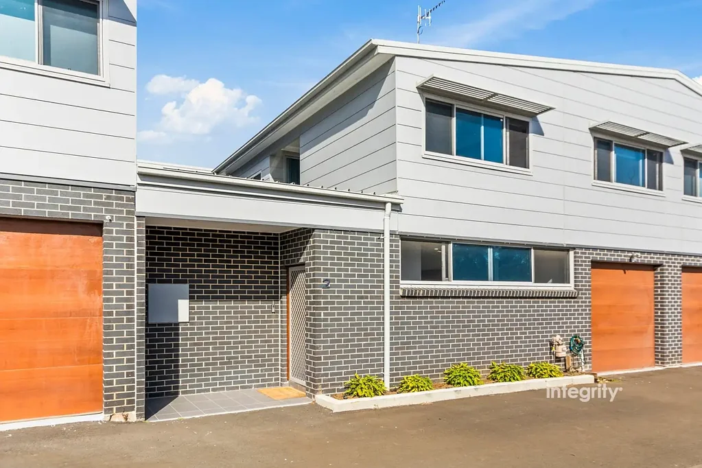 2/315 Princes Highway, Bomaderry, NSW 2541