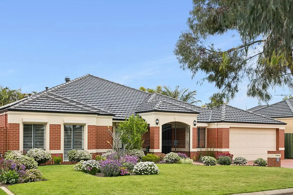 18 Willow Bank Entrance, Gwelup, WA 6018