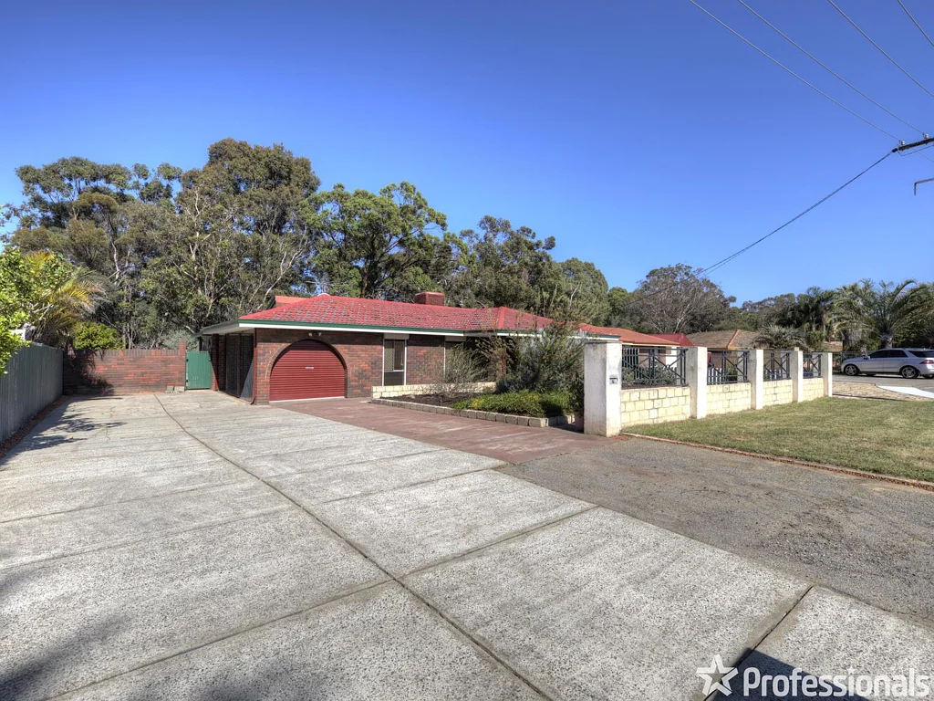 4 Wisteria Court, Forrestfield, WA 6058
