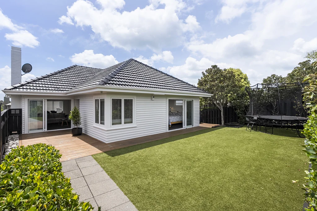 Meadowbank 3房 新西兰经典住宅，理想家庭住宅！宁静私密，全围栏庭院，近公园/游乐场/购物中心！ Final weekend to view 11.30-12pm Sat/Sun