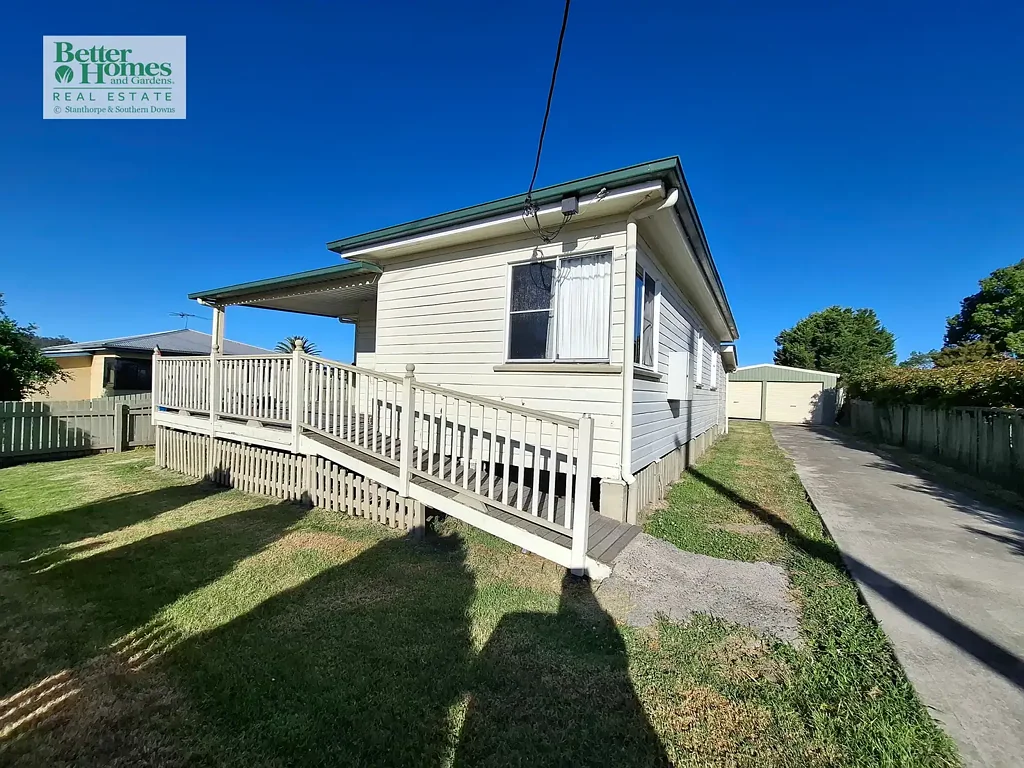 Stanthorpe 3房  Well located three bedroom home in Stanthorpe, Qld. Great investment property or first home