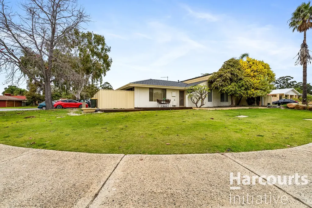 17 Peppermint Crescent, Ballajura, WA 6066