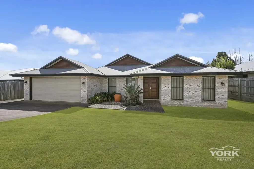 Middle Ridge 4 Bedroom Simply Immaculate