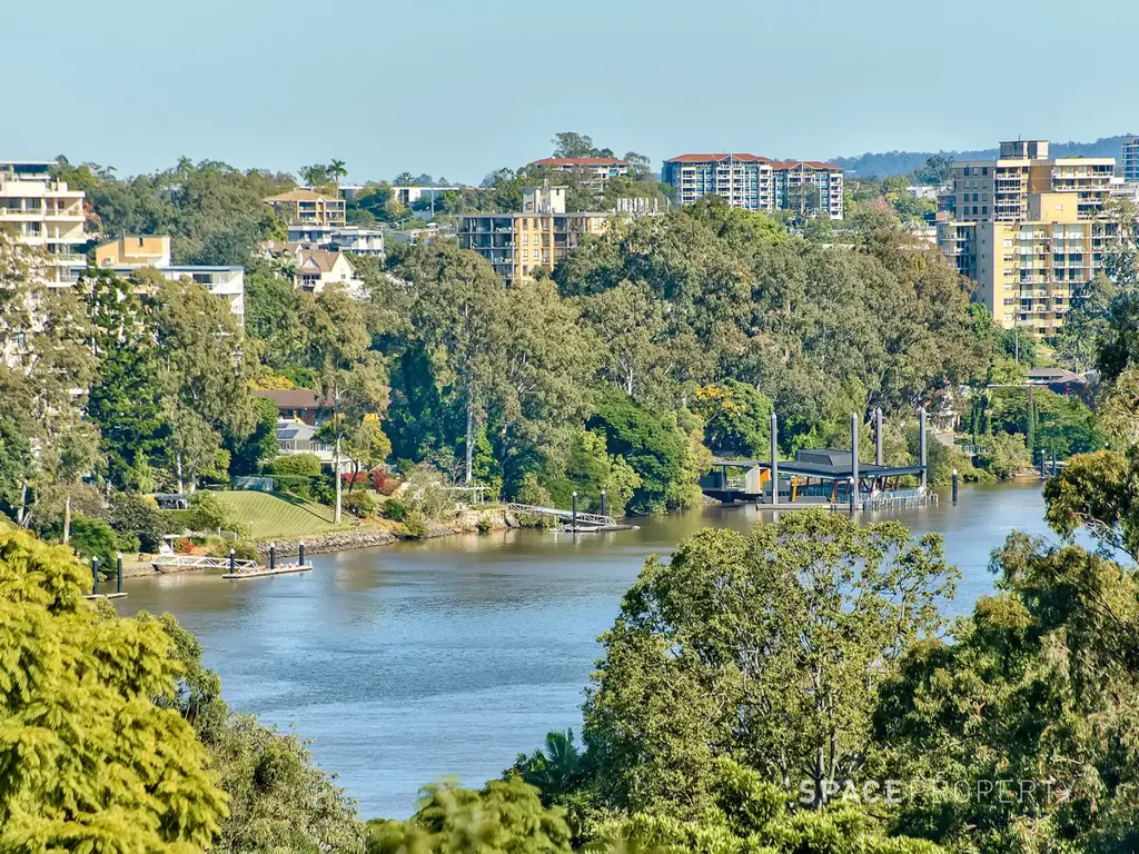 Highgate Hill Highgate Hill -  Vacant Elevated Land