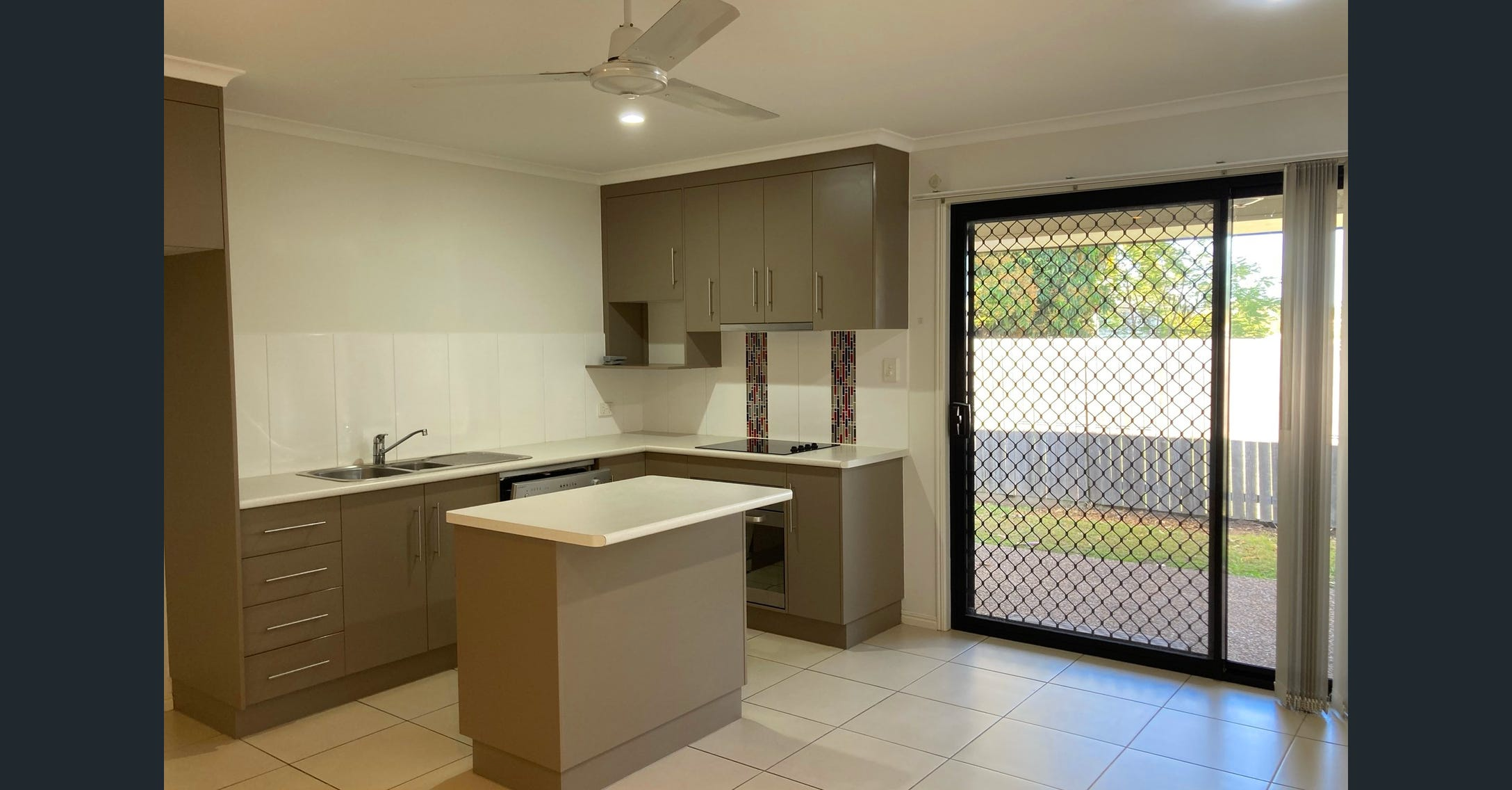 13 ROSELT ST, SVENSSON HEIGHTS QLD 4670, 0 ਕਮਰੇ, 0 ਬਾਥਰੂਮ, Unit