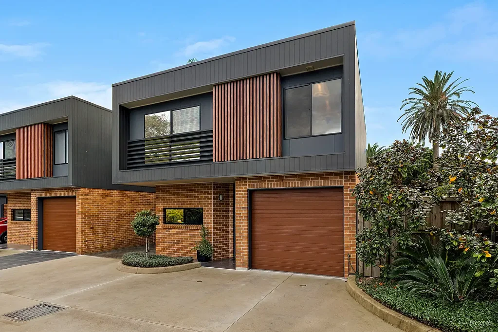 Mayfield 3房  Ultra-Luxe Freestanding Townhome, with Exclusive Community Share in the Bella Vista Estate