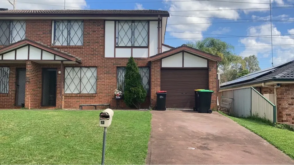 Glenmore Park Townhouse!