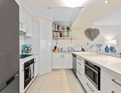 2/56 Hooker Boulevard, Mermaid Waters, QLD 4218, 2 Bedrooms, 1 Bathrooms, Apartment