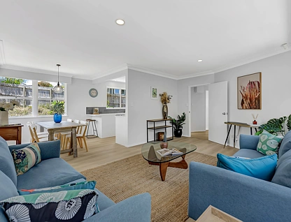30 & 30a Glendene Avenue, Glendene, Waitakere City, 5 ਕਮਰੇ, 2 ਬਾਥਰੂਮ, House
