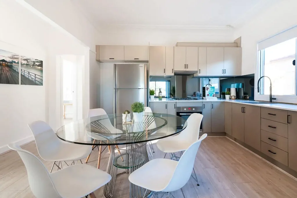 BEAUTIFULLY RENOVATED 4 BEDROOM HOUSE